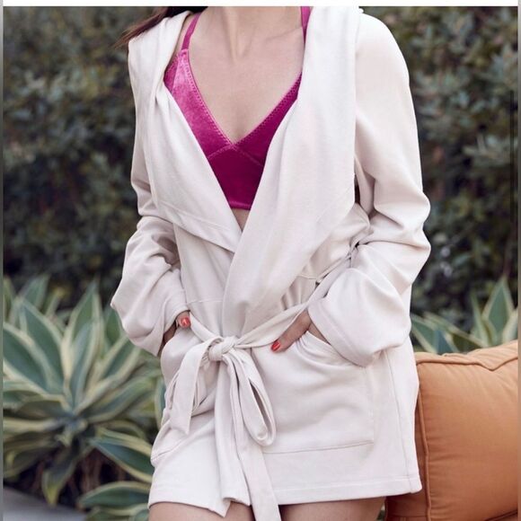 Fabletics Cozy Brinley Hooded Cardigan Lounge Robe NEW with tags Large Chiffon - Picture 4 of 14